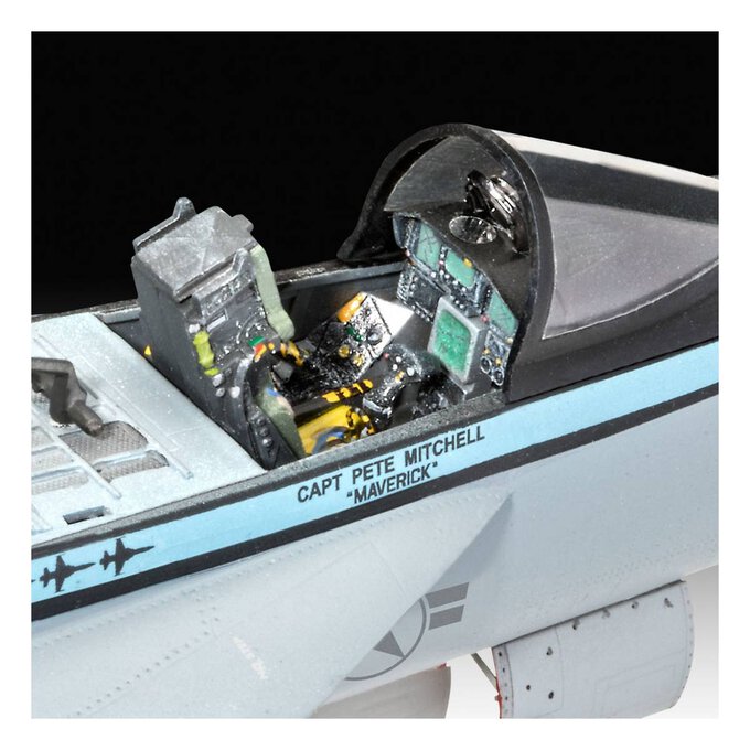 Revell Top Gun Maverick’s F/A-18E Super Hornet Model Kit 1:48 3 Revell Top Gun Maverick’s F/A-18E Super Hornet Model Kit 1:48