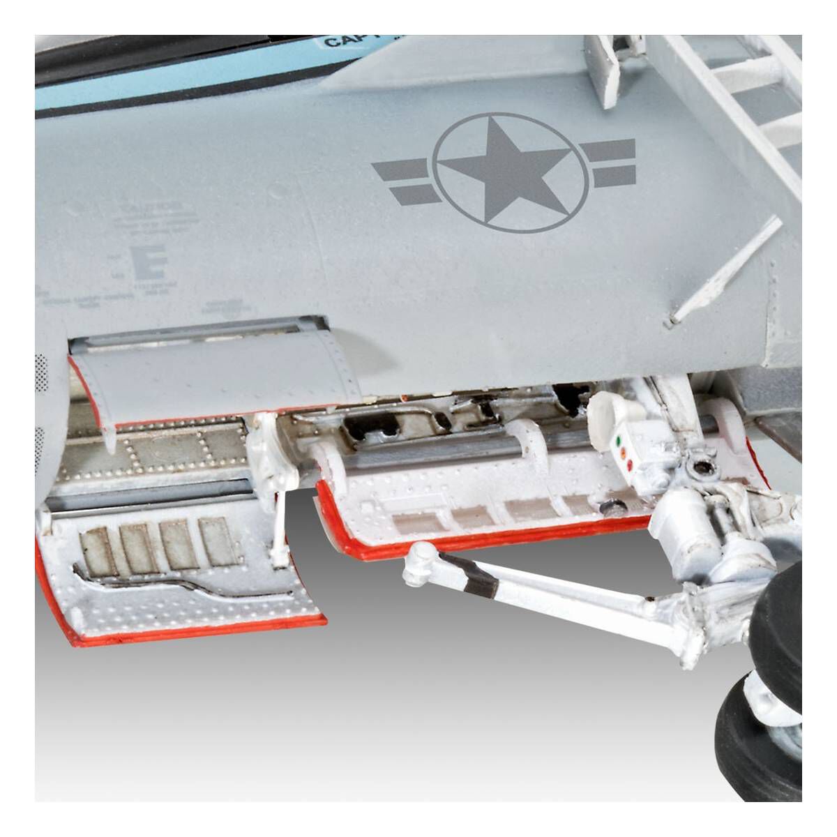 Revell Top Gun Maverick’s F/A-18E Super Hornet Model Kit 1:48 7 Revell Top Gun Maverick’s F/A-18E Super Hornet Model Kit 1:48