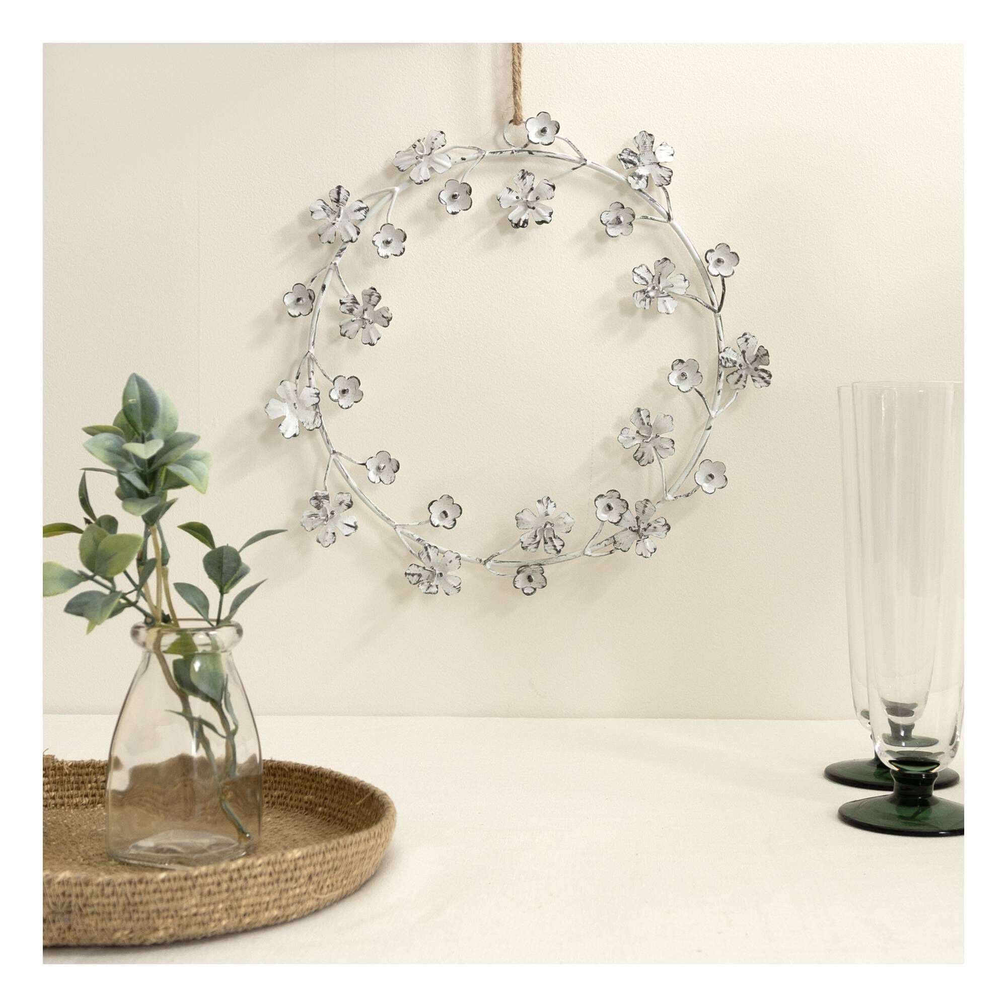 White Flower Hanging Wreath 30cm 2 White Flower Hanging Wreath 30cm