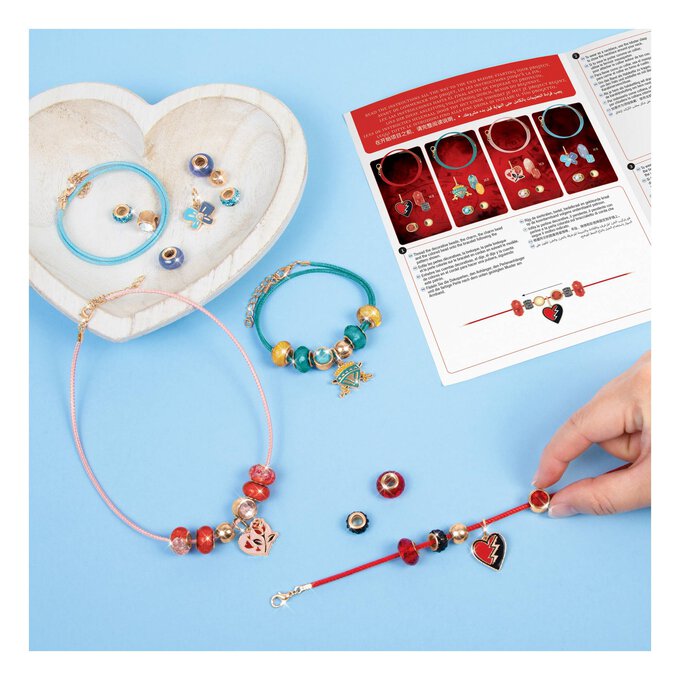 Disney Descendants Rise of Red Beads and Charms 2 Disney Descendants Rise of Red Beads and Charms