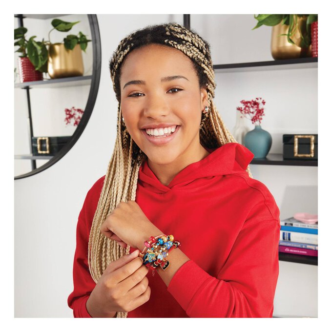 Disney Descendants Rise of Red Beads and Charms 3 Disney Descendants Rise of Red Beads and Charms
