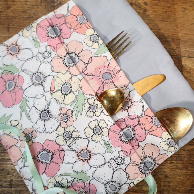 How to Sew a Cutlery Wrap 1 How to Sew a Cutlery Wrap