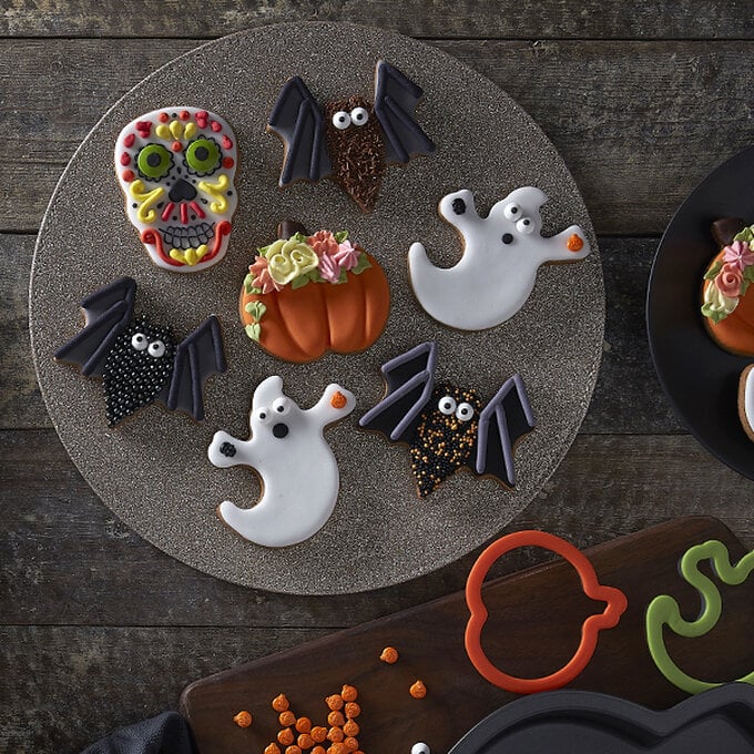 How to Make Halloween Biscuits 1 How to Make Halloween Biscuits