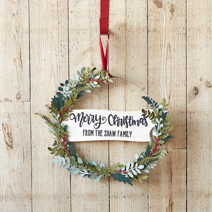 Cricut: How to Make a Personalised Paper Wreath 1 Cricut: How to Make a Personalised Paper Wreath